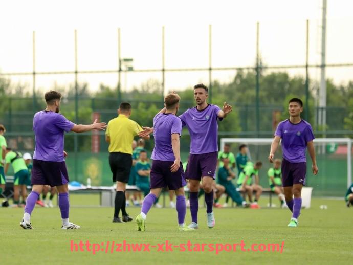 星空体育-世俱杯比赛中球员参与快速反击的程度与整体战术适应性研究