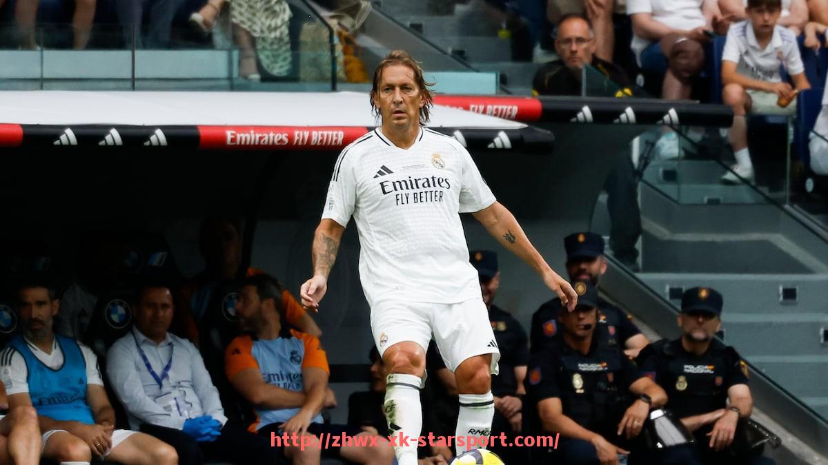 星空体育-英超狼队的强壮球员及球队友谊关系研究